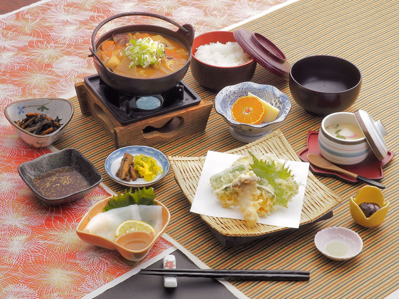 【韓国風】九重だんご汁御膳